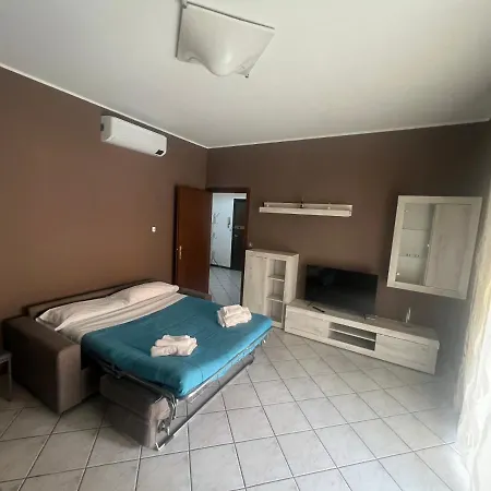 Orio Relax 24h Airport 1 - 3 Minute From Arrival By Bus Lejlighed *