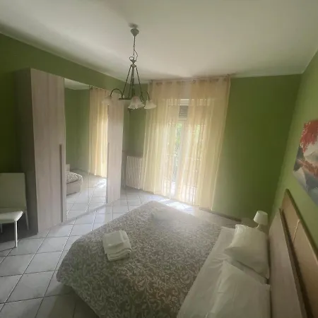 Orio Relax 24h Airport 1 - 3 Minute From Arrival By Bus