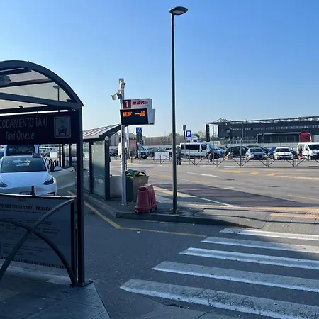 Orio Relax 24h Airport 1 - 3 Minute From Arrival By Bus * Bergamo