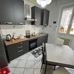 Orio Relax 24h Airport 1 - 3 Minute From Arrival By Bus Lejlighed *
