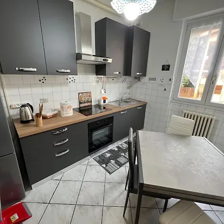 Orio Relax 24h Airport 1 - 3 Minute From Arrival By Bus Apartment *