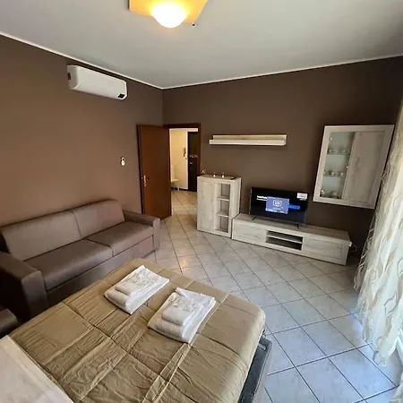 Orio Relax 24h Airport 1 - 3 Minute From Arrival By Bus Lejlighed *