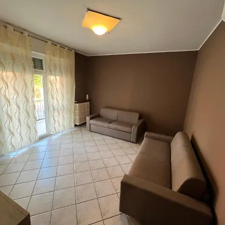 Orio Relax 24h Airport 1 - 3 Minute From Arrival By Bus Apartment