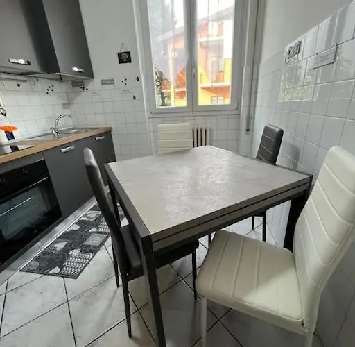 Orio Relax 24h Airport 1 - 3 Minute From Arrival By Bus